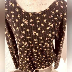 Vintage Discreet Floral Ribbed Long Sleeve open back Top